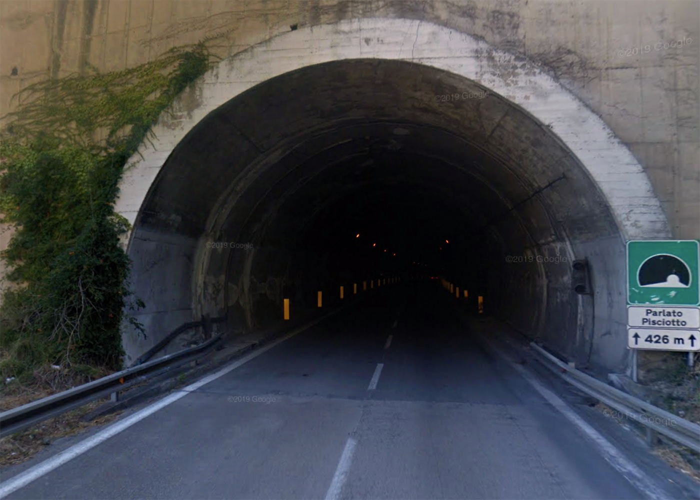 Galleria pericolosa sulla Palermo-Messina, uscita obbligatoria a Cefalù