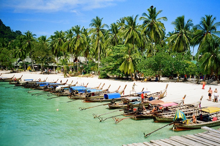 Turismo in Thailandia, verso dimezzamento quarantena per turisti