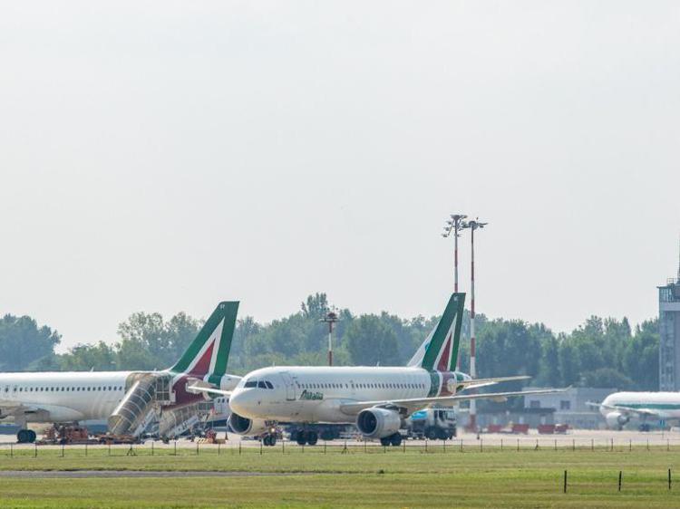 Alitalia, cominciato l’incontro di oggi tra Ita e sindacati