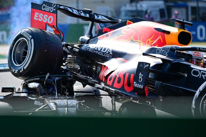 Inizia il mondiale di F1, Zapelloni: “Ferrari può vincere” – Video