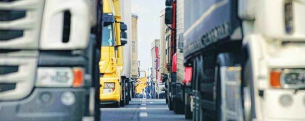 Caro gasolio, rischio caos in Sicilia, “Pronti a scioperare e bloccare tutto”