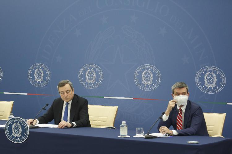 Lavoro, il premier Draghi vede i sindacati. “Incontro utile”