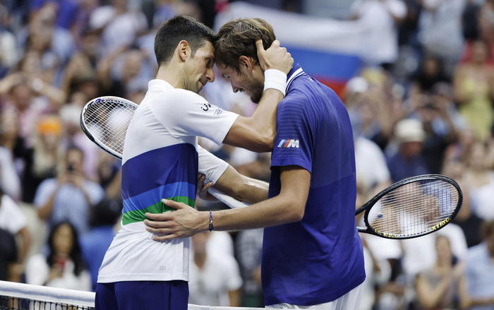 Us Open, Djokovic in lacrime, niente Grande Slam, battuto da Medvedev 3-0