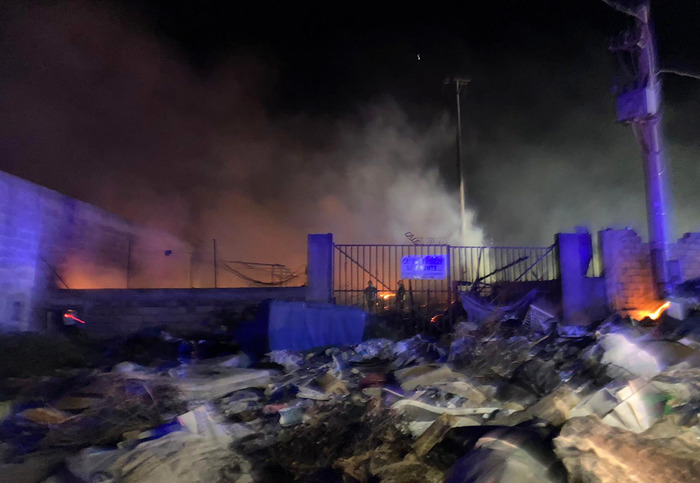 Castelvetrano, un morto per incendio in baraccopoli  migranti