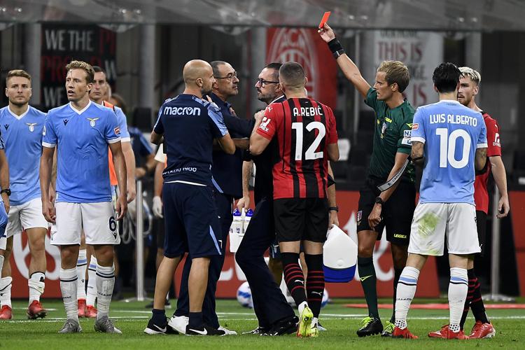 Bestemmie e scontro con Saelemaekers, Sarri squalificato 2 turni