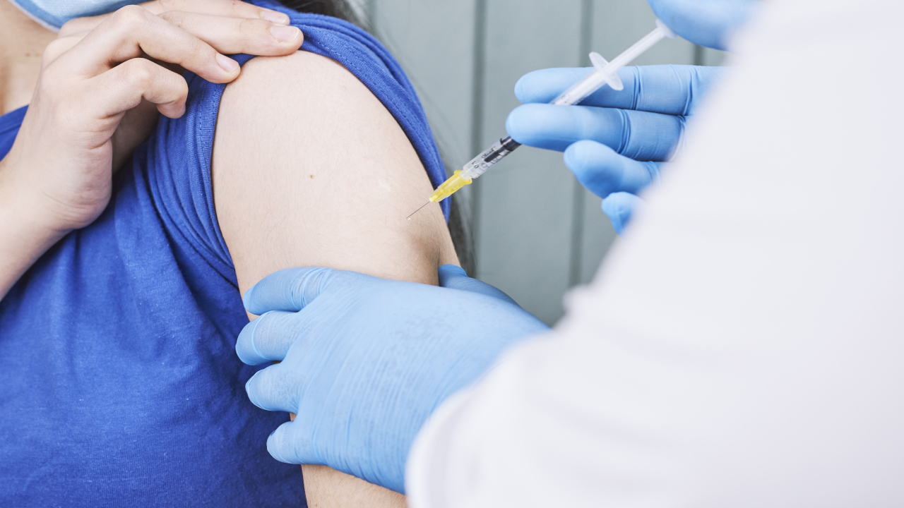 Vaccini, corsa contro il tempo per dare una scossa ai numeri a Messina