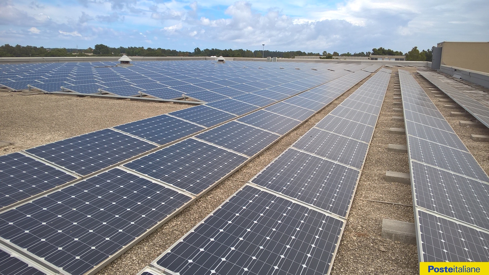 Il piano di Poste italiane per raggiungere la neutralità carbonica passa dalla Sicilia