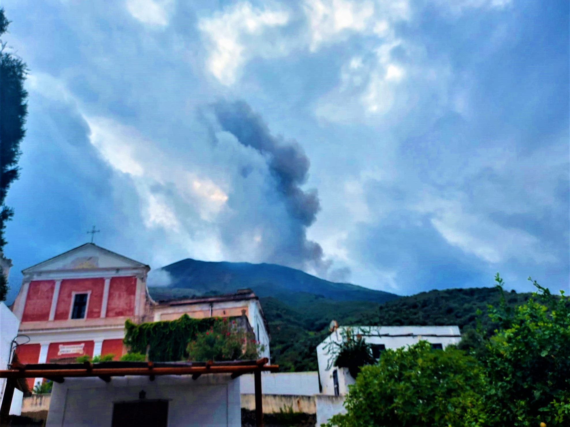 Vulcani, Ingv, Stromboli, parametri tornati normali