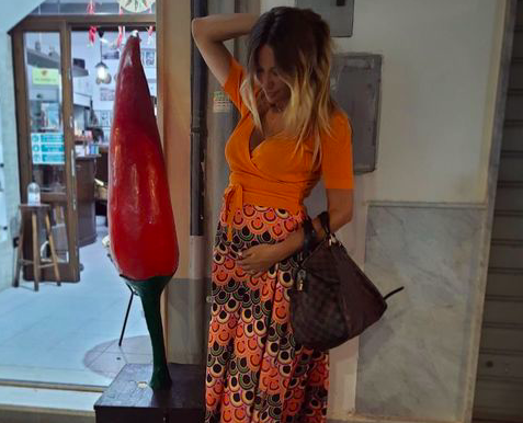 Gigi D’Alessio diventerà papà per la quinta volta, la dolce attesa di Denise Esposito