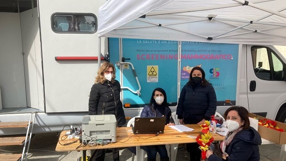 Prevenzione oncologica, camper Asp Palermo in giro per la provincia