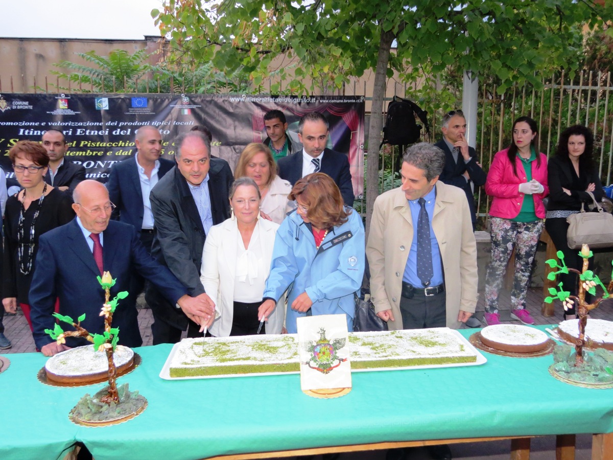 La Sagra del Pistacchio di Bronte si sposta al 30 settembre per le elezioni