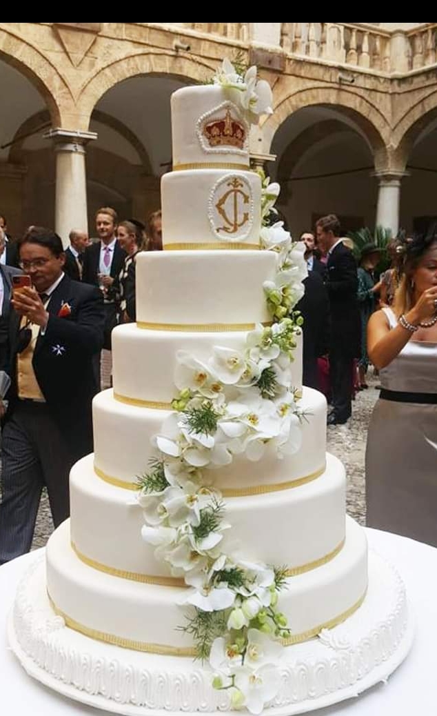 Galleria foto 'Nozze reali in Sicilia con torta nuziale da mille e una notte' - foto 2