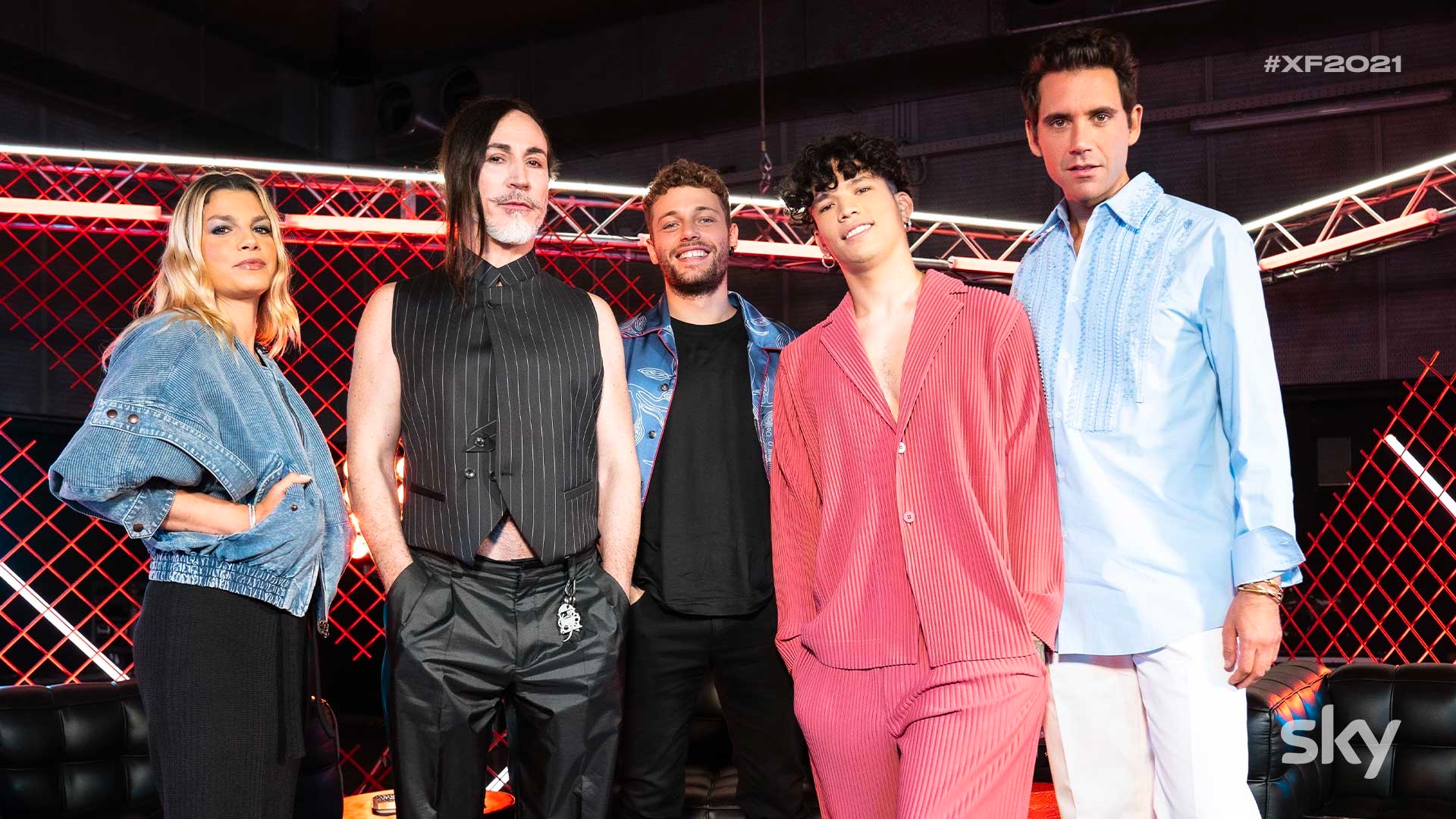 Live X-Factor al via, cantanti in gara, favoriti e quelli a rischio eliminazione