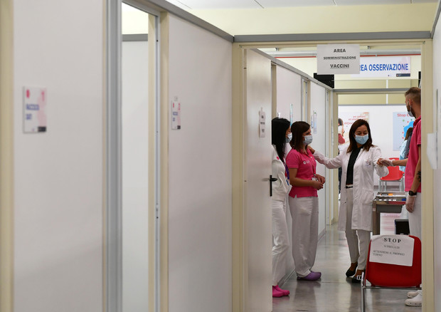 Covid, Rezza,”Per ora non si pensa a terza dose per tutti”