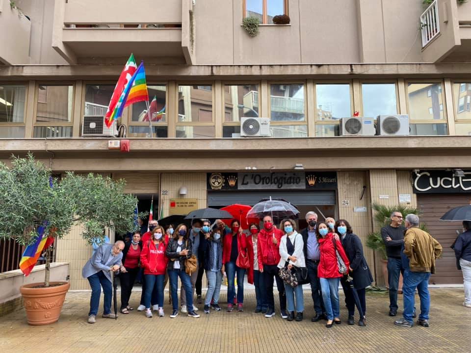 Green pass, scontri a Roma, assalto alla Cgil, presidi nelle sedi in Sicilia