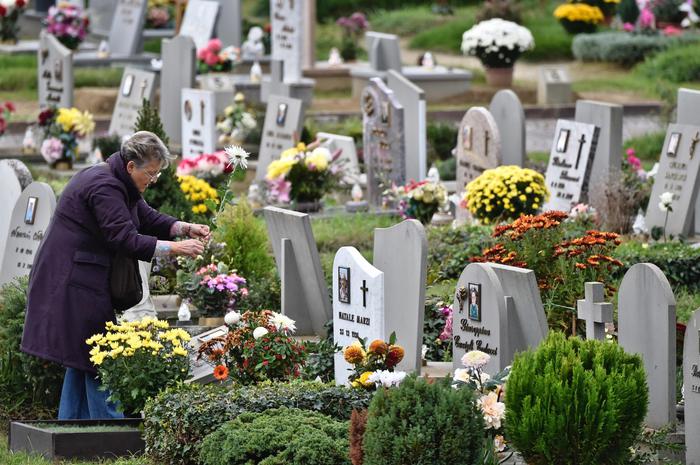 Commemorazione dei defunti: appuntamenti e orari dei cimiteri in Sicilia
