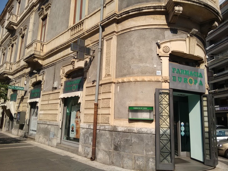 Tamponi e Green pass in farmacia, in Sicilia 170 richieste al minuto Tamponi e Green pass in farmacia, in Sicilia 170 richieste al minuto