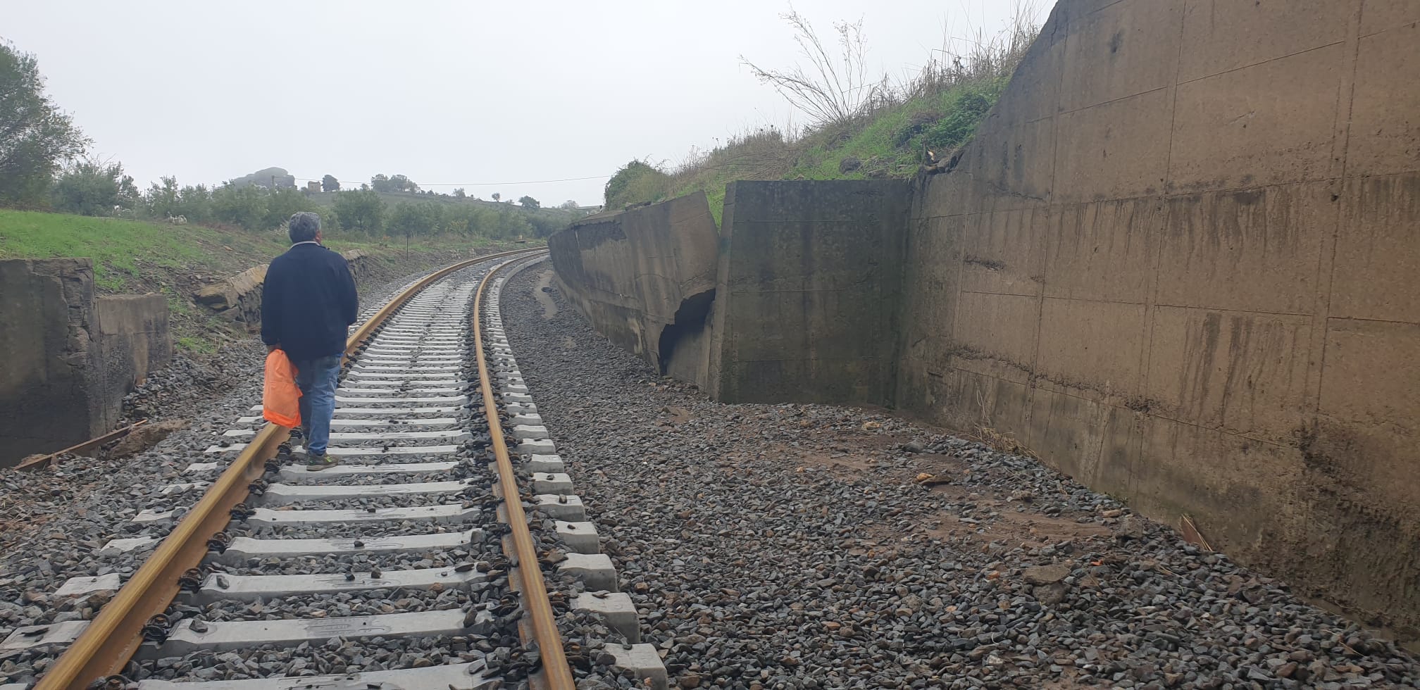 Medicane Apollo, Catania riapre subito negozi e cimiteri, ripartono i treni