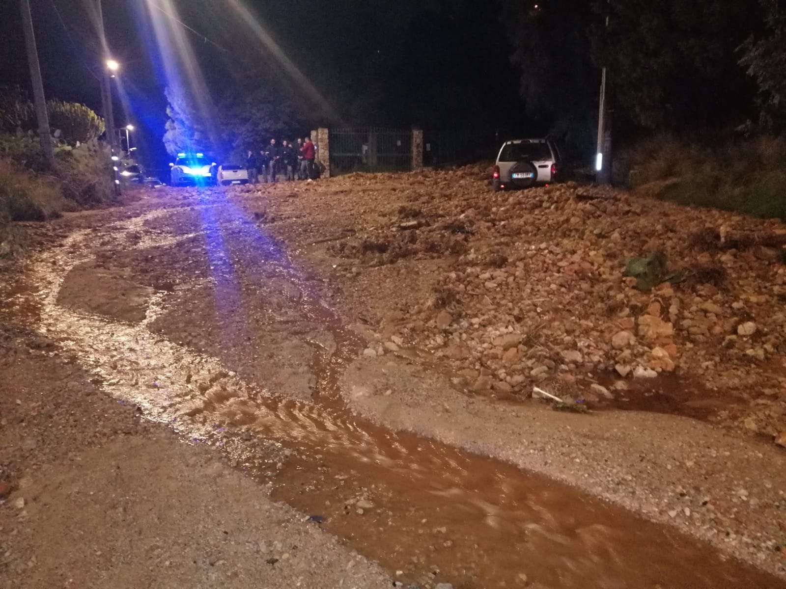Nubifragio a Palermo, fiume di fango e frana a Partanna Mondello