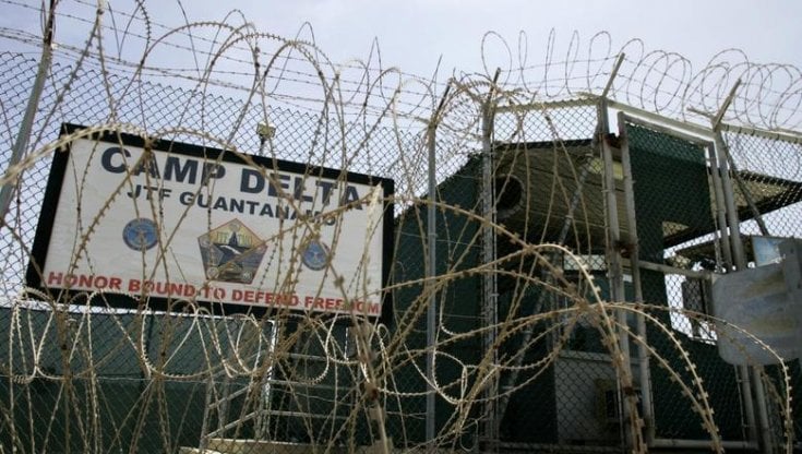 Ex detenuto Guantanamo, “Io appeso nudo e tenuto sveglio per giorni” Ex detenuto Guantanamo, “Io appeso nudo e tenuto sveglio per giorni”