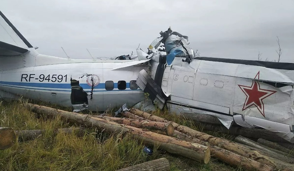 Russia, si schianta un aereo con 22 persone a bordo, 15 morti