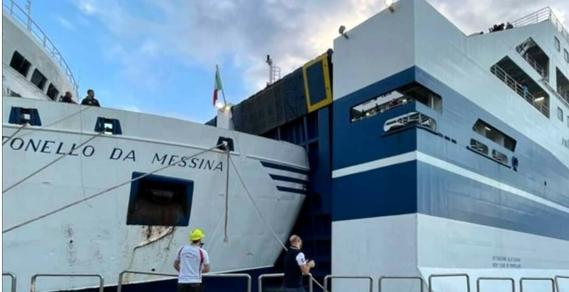 Paura al porto di Palermo, due navi si scontrano – foto