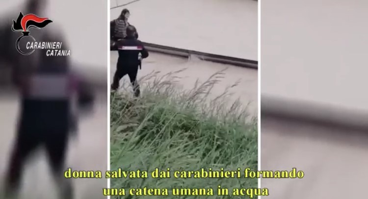 Maltempo a Catania, il salvataggio estremo del carabiniere eroe Maurizio Anicito Maltempo a Catania, il salvataggio estremo del carabiniere eroe Maurizio Anicito
