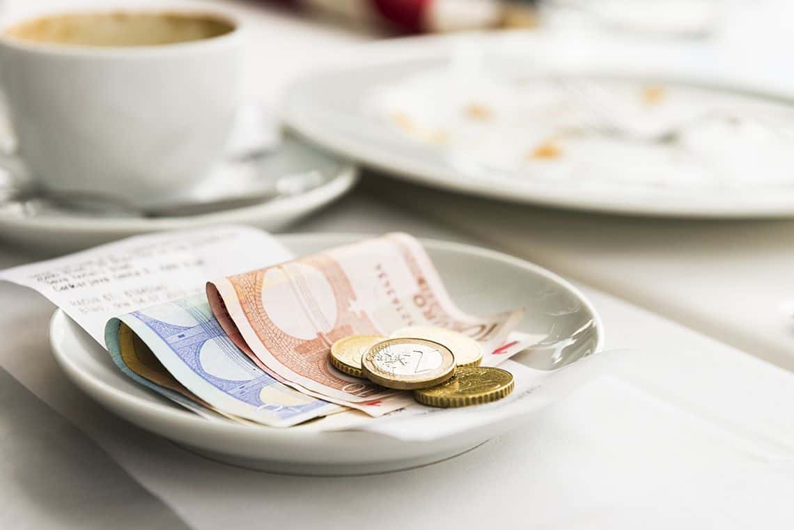 Tragedia al ristorante: moglie muore intossicata, il marito è gravissimo