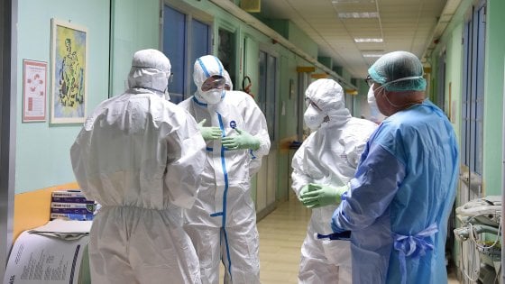 No a risarcimenti per medici morti per Covid, Costa, “Politica dia risposte”