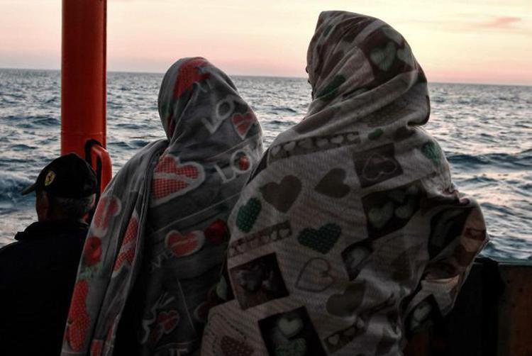 Sea Watch, barca migranti si rovescia a Lampedusa, muore donna