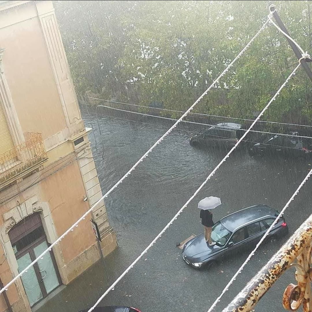 Allerta Meteo, Siracusa scuole chiuse, sospesa raccolta rifiuti Allerta Meteo, Siracusa scuole chiuse, sospesa raccolta rifiuti