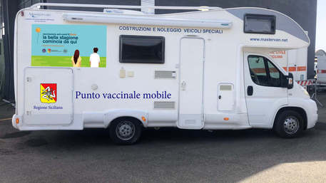 Vaccini, da lunedì unità mobile anti-Covid nei quartieri di Catania