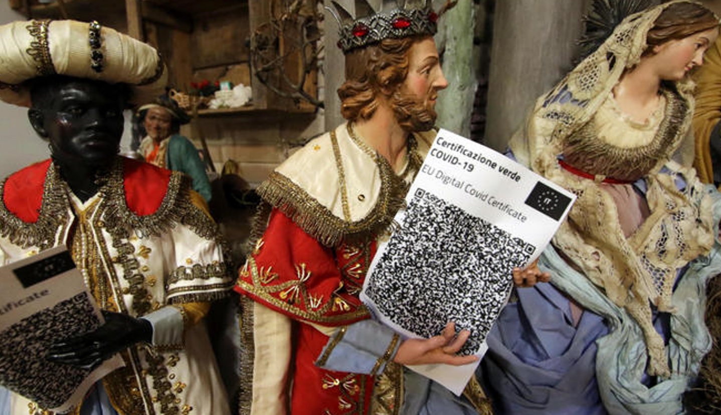 A Natale si viaggia col Green pass, le regole per l’Italia e l’estero