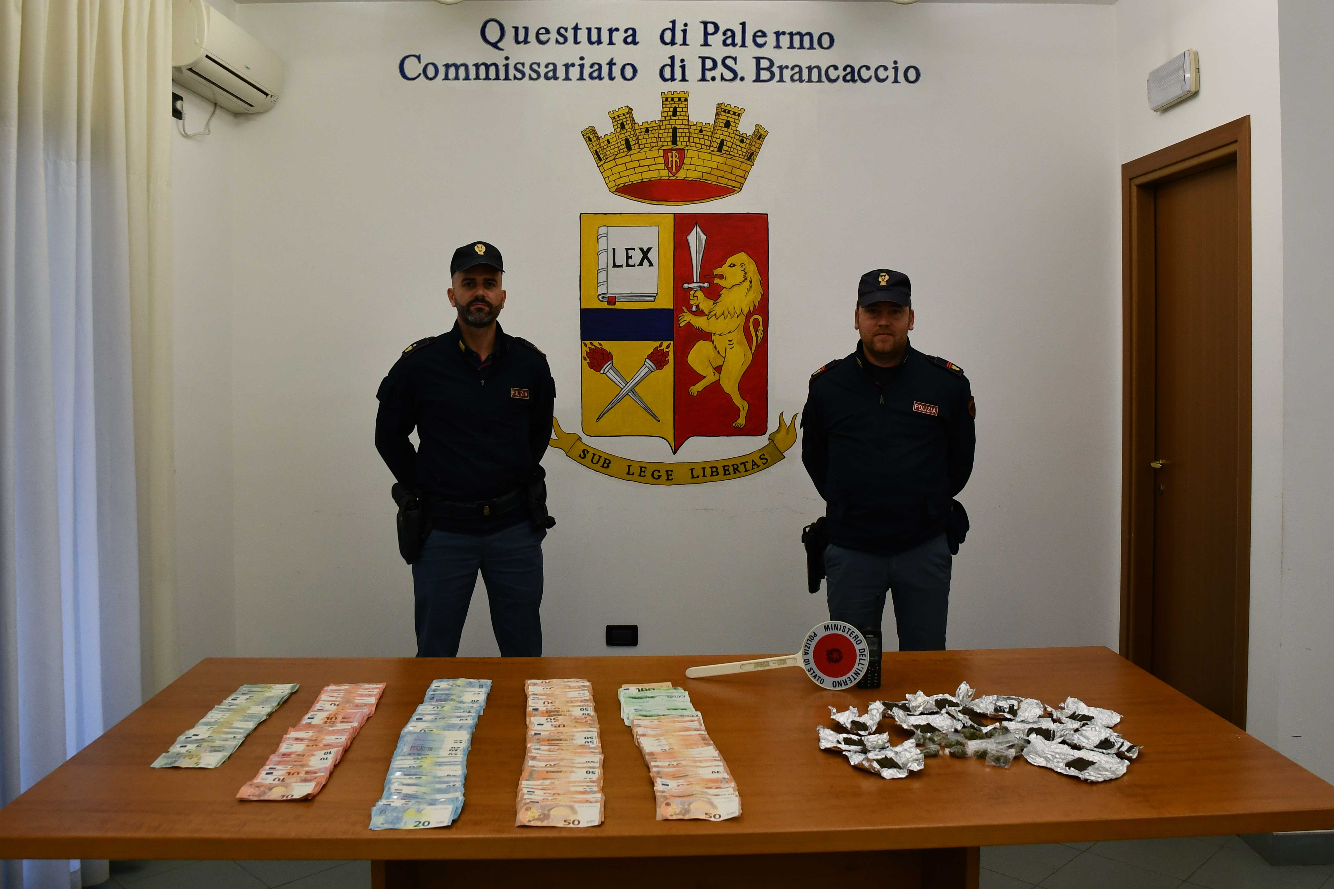 Droga allo Sperone, “Affari da 5 mila euro al giorno”, il video