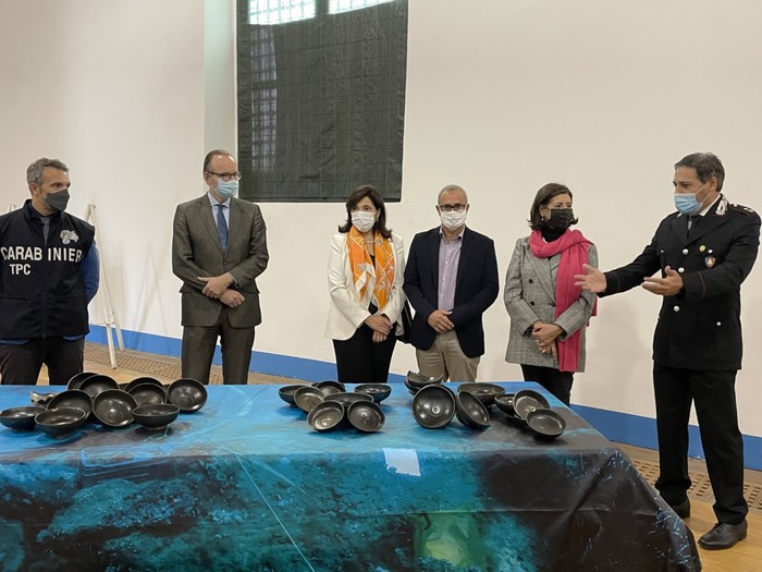 Museo di Amsterdam restituisce 38 reperti archeologici alla Sicilia