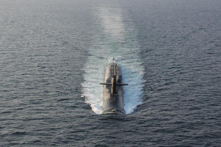 Sottomarino nucleare colpisce oggetto non identificato, 15 feriti