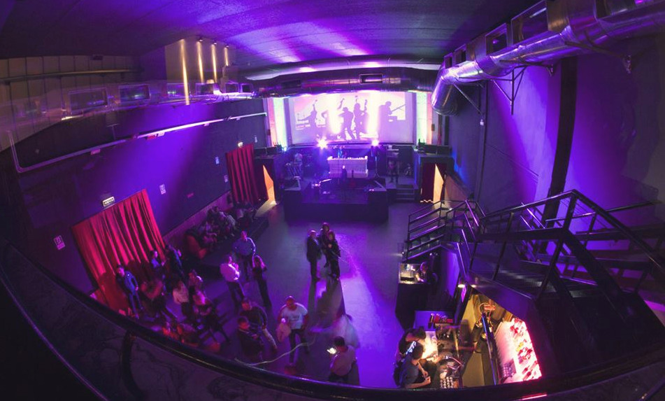 Riaprono le discoteche in tutta Italia ma in Sicilia non si balla