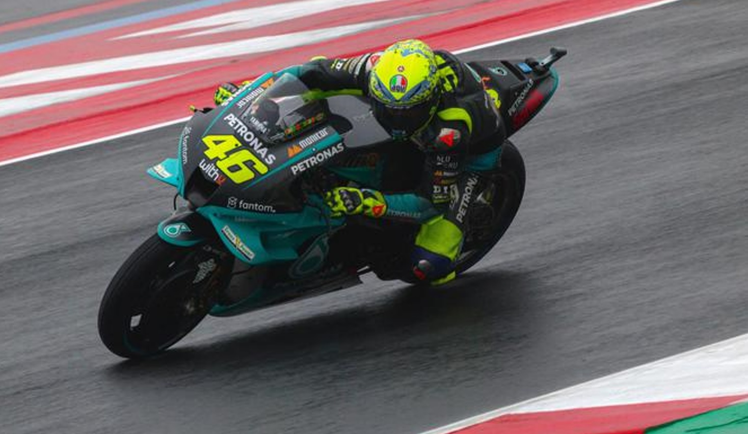 Pole di Martin a Valencia, Rossi in quarta fila