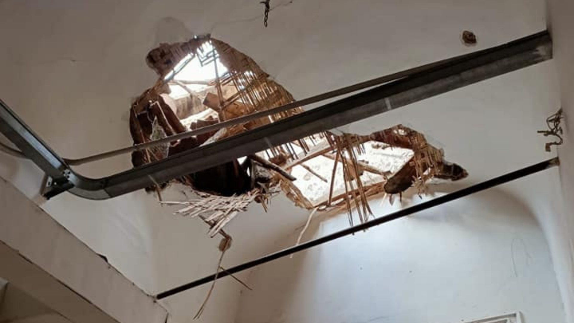 Voragine su tetto Boggio Lera. Scuole ammalorate, si interviene