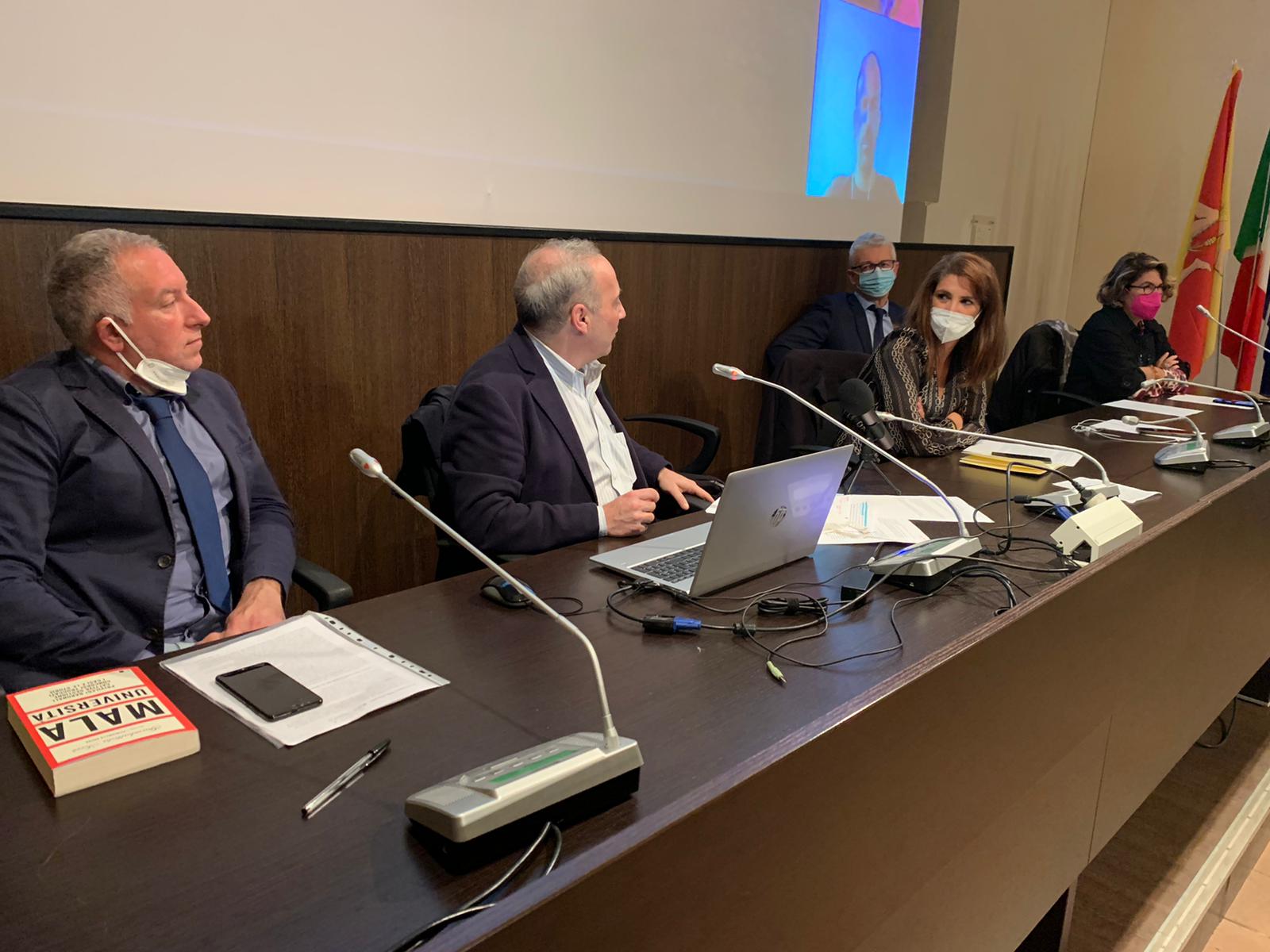 “Università buona”, il convegno sulle storture e sulle proposte per cambiare il mondo accademico “Università buona”, il convegno sulle storture e sulle proposte per cambiare il mondo accademico