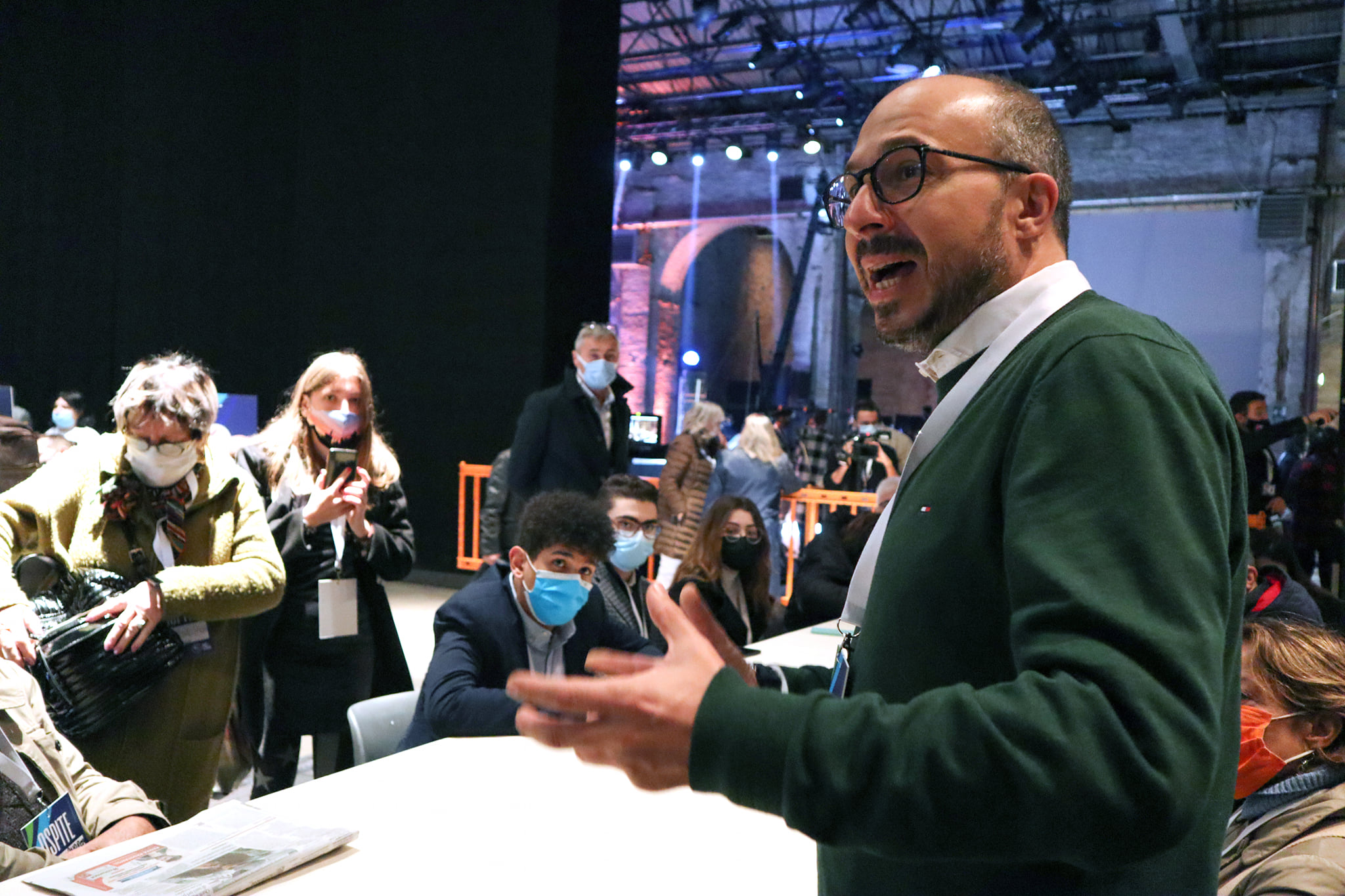 Renzi lancia Faraone sindaco e infiamma le elezioni a Palermo Renzi lancia Faraone sindaco e infiamma le elezioni a Palermo