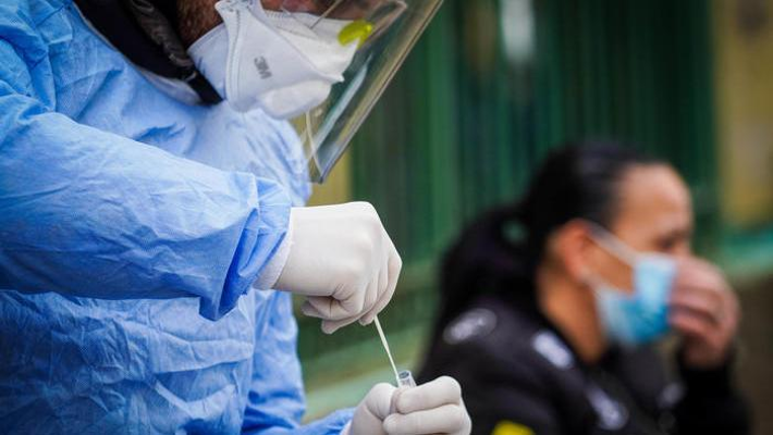 Covid, a Messina dolci natalizi ai bambini che fanno tampone