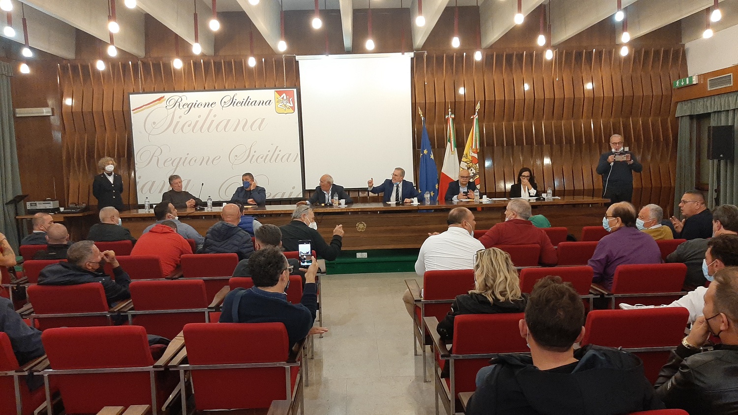 Scongiurato sciopero dei camionisti in Sicilia, trovato accordo