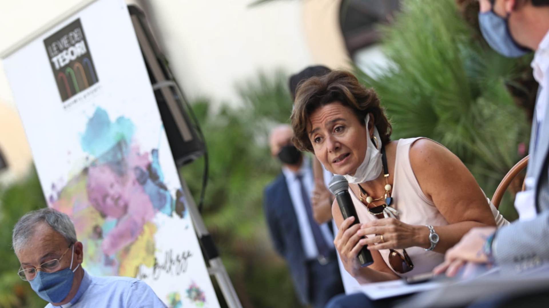 Premi, a Laura Anello il riconoscimento del Forum Associazioni