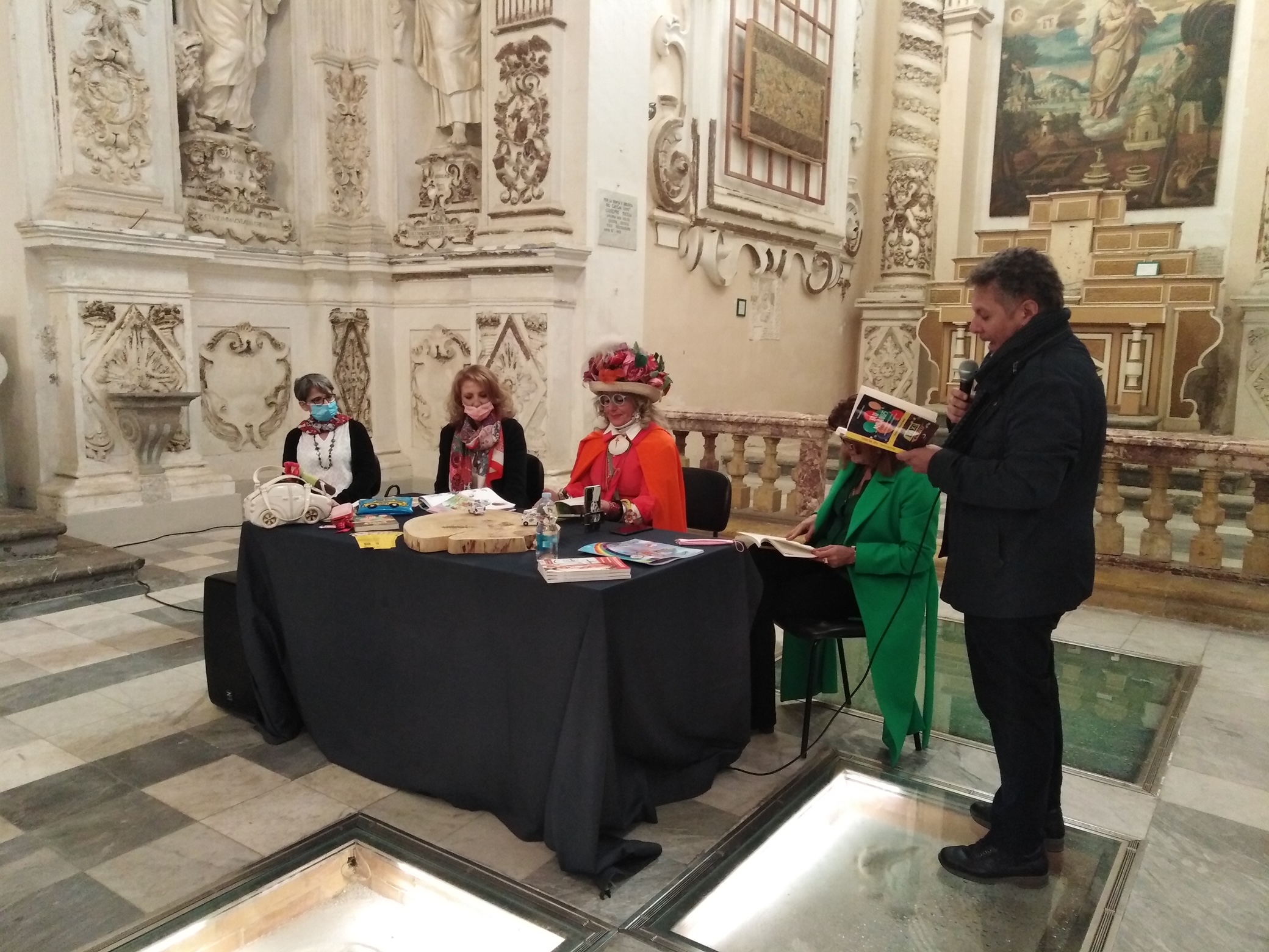 Zia Caterina e il Taxi 25, dal clown dottore Patch Adams all’assistenza ai bambini malati di tumore