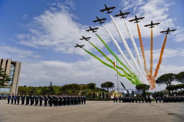 Aeronautica, le Frecce Tricolori tornano in Sicilia