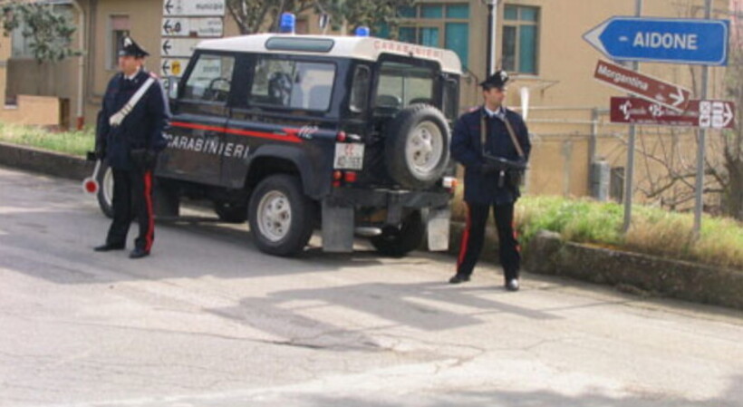 Aidone, donna trovata morta  in casa, la figlia confessa omicidio