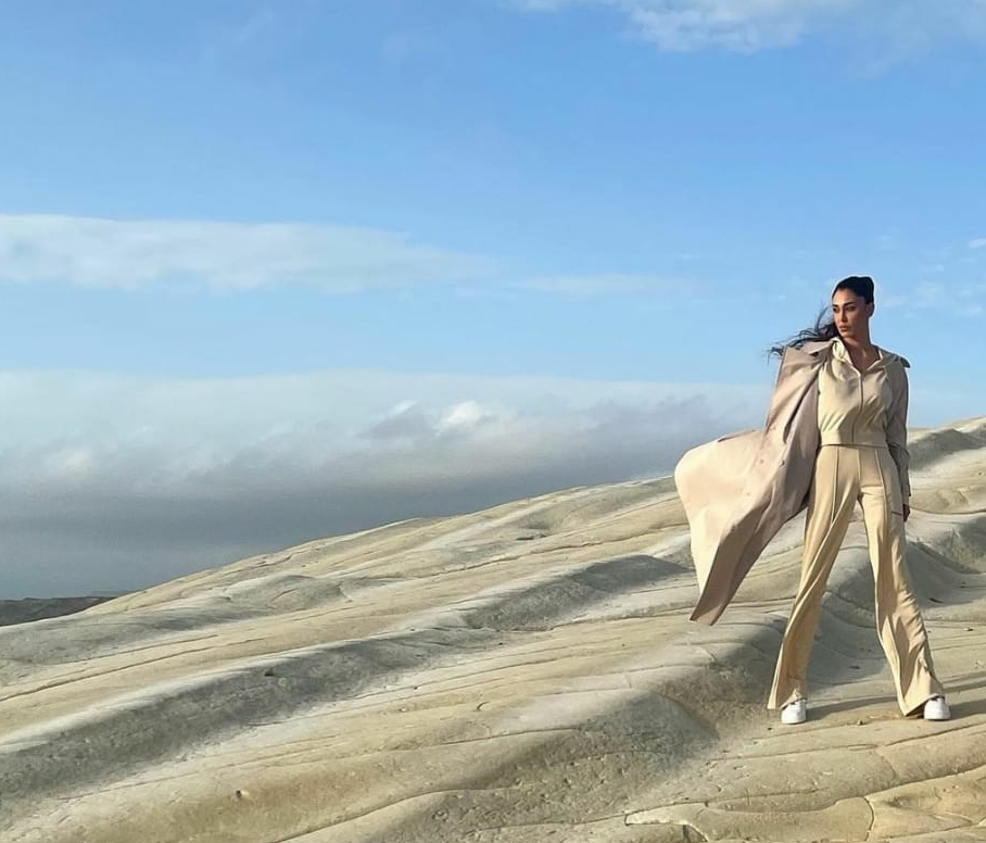 Belen in Sicilia, affascinata da Scala dei turchi, le più belle foto del tour