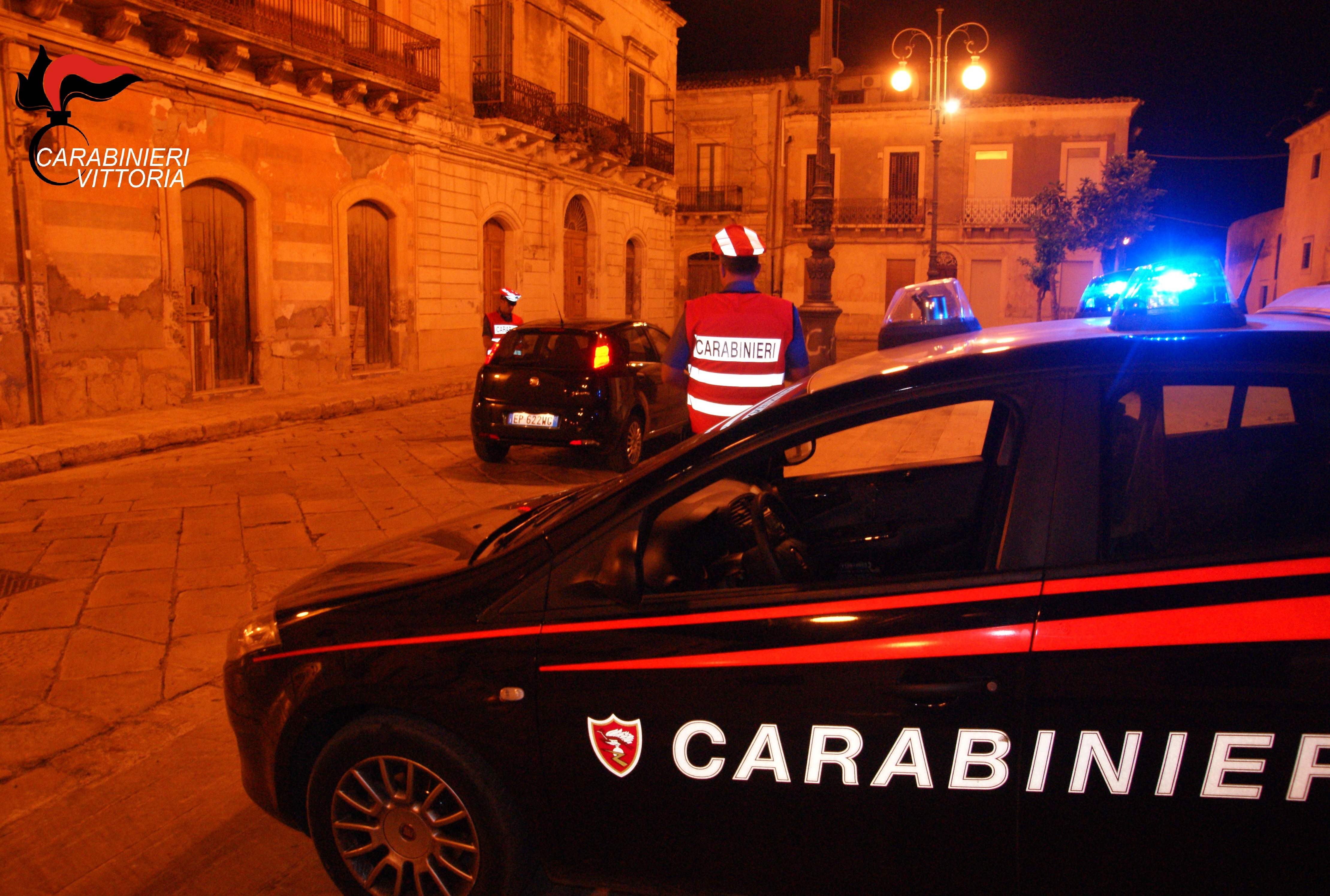 Far west a Vittoria, sparatoria in centro con un ferito