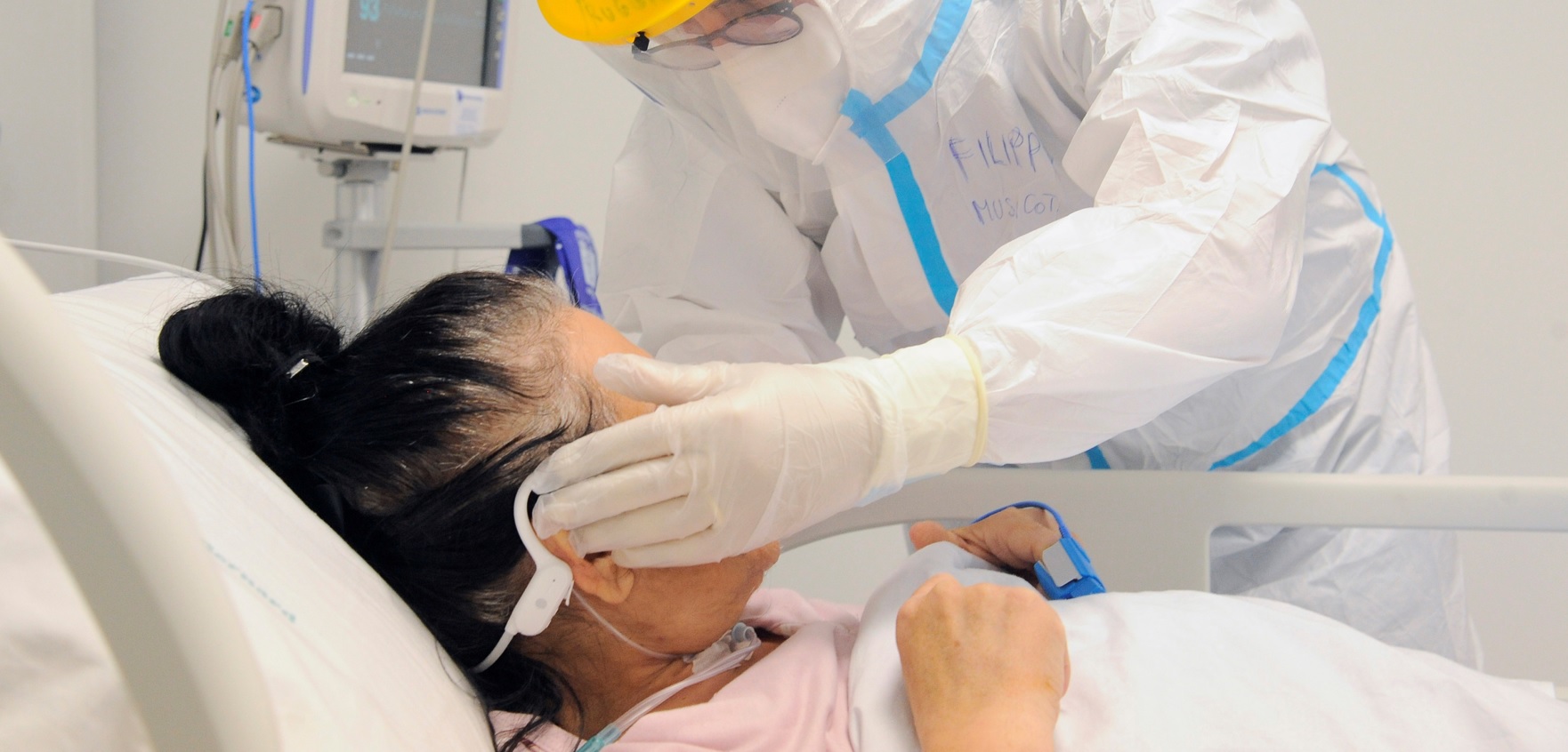 Covid, monitoraggio Iss, sale l’incidenza, crescono ricoveri e terapie intensive